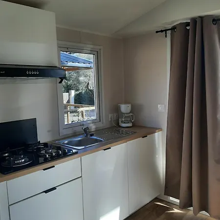 Eco-lodge Lou Pantaï 3* Le Pradet