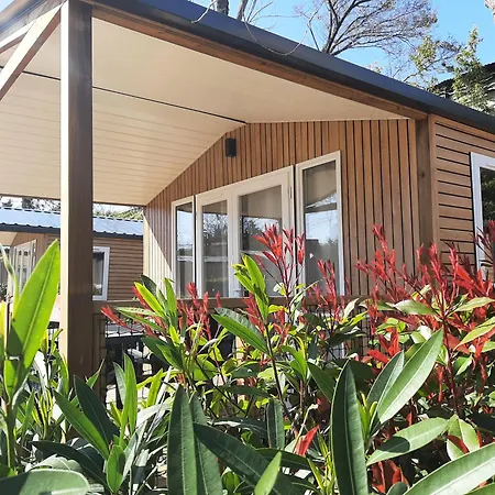 Eco-lodge Lou Pantai 3*